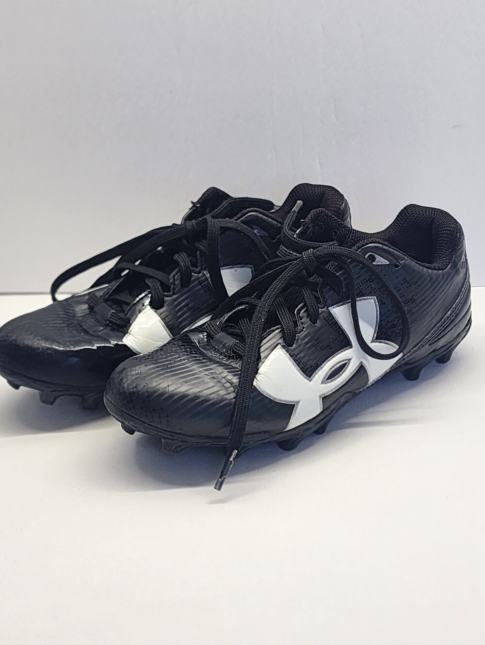 Under Armour UA Fierce Phantom Low MC Jr. Football Cleats